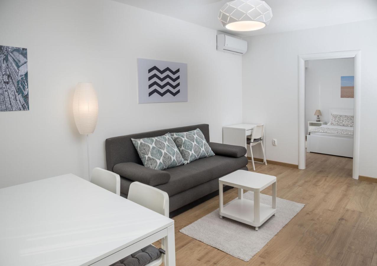 Apartmani Orion - Kasiopeja Vinkovci Exterior foto