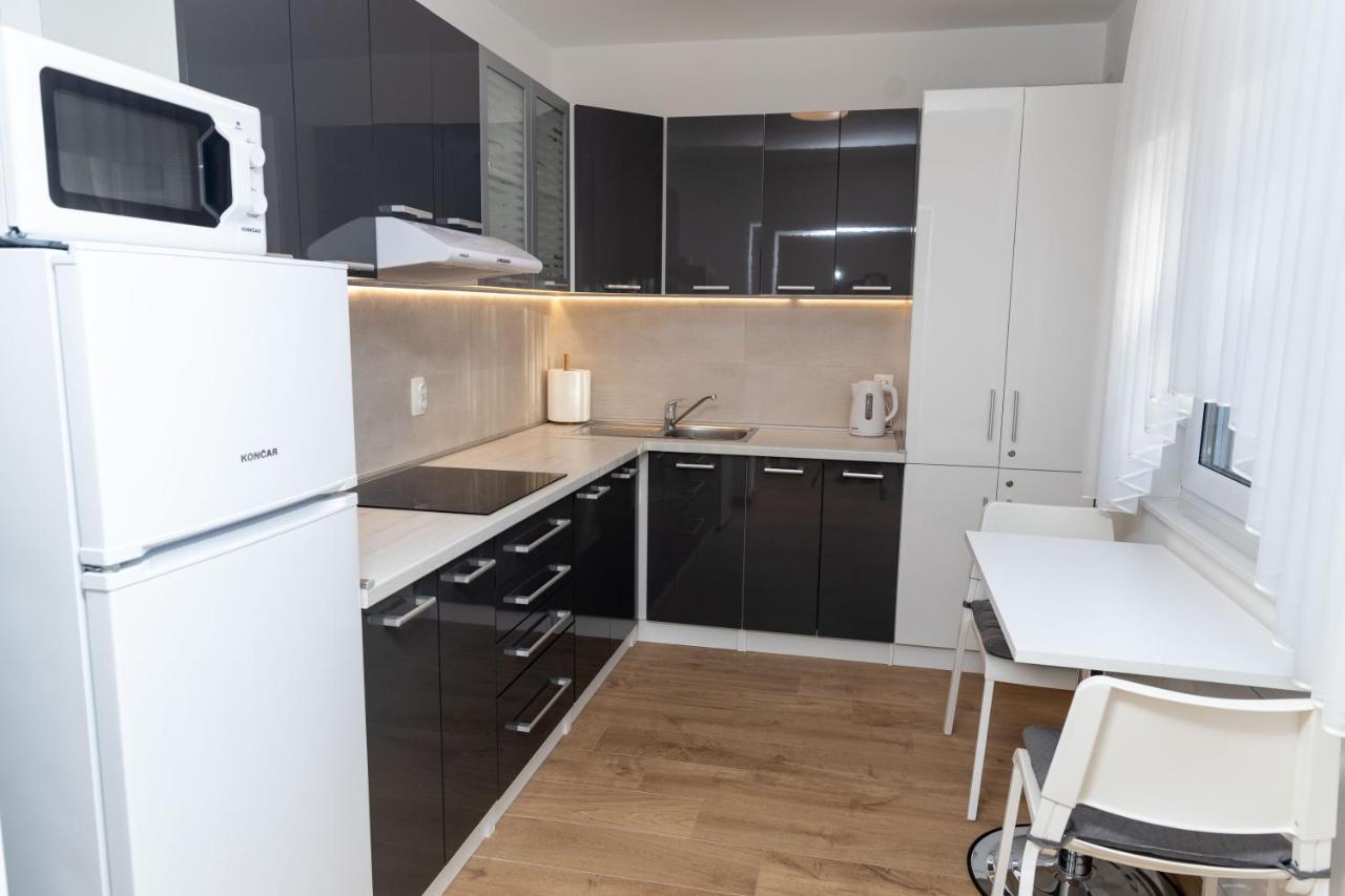 Apartmani Orion - Kasiopeja Vinkovci Exterior foto